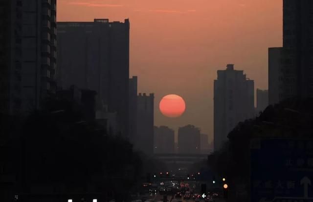 为什么会出现悬日现象