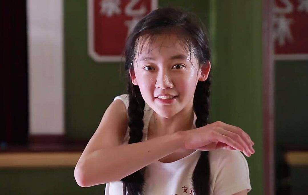 冯女郎苗苗是谁个人资料照片图片 郑恺苗苗恋情曝光怎么认识的