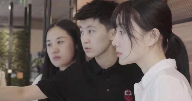 李小璐复出的原因（复出不得力的李小璐创个人品牌）(15)