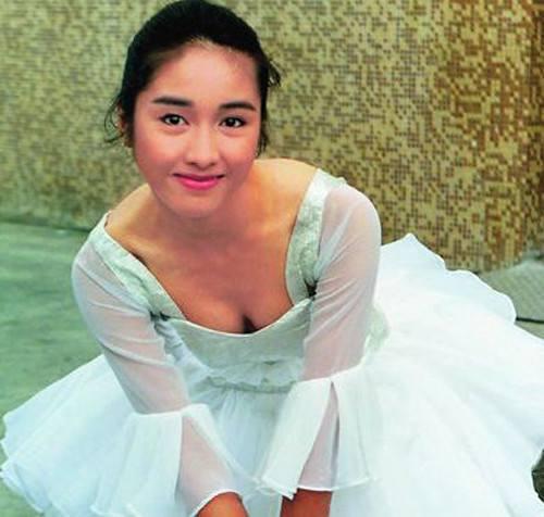 黎姿现状盘点(晒女儿为她准备的惊喜)(8)