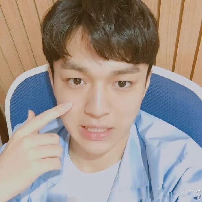 还记得《熔炉》里的小男孩吗，他现在长这样了！