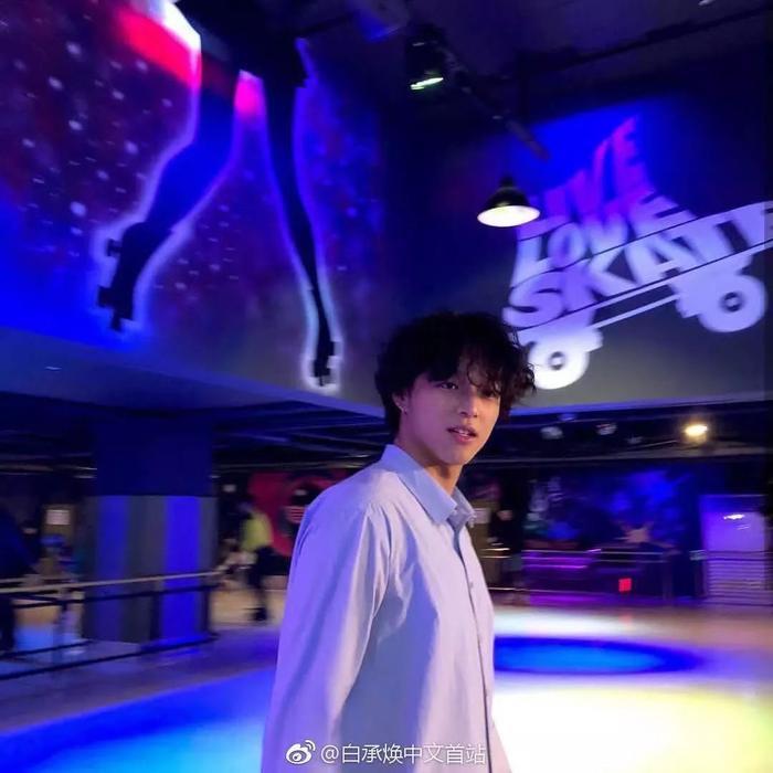 还记得《熔炉》里的小男孩吗，他现在长这样了！