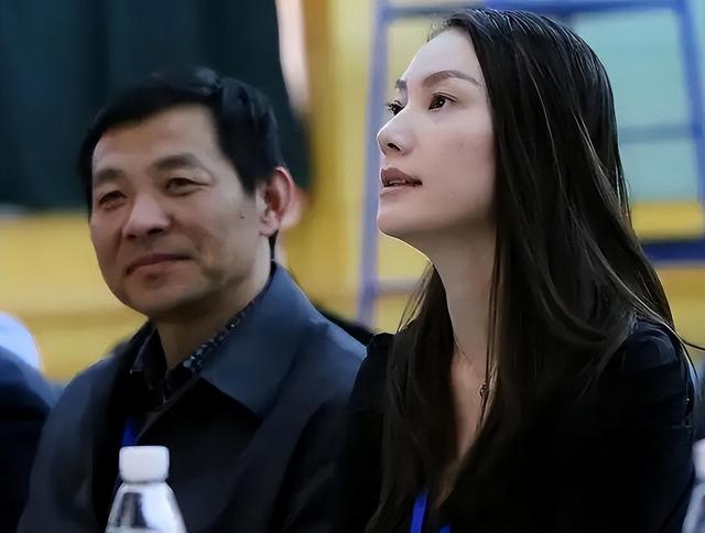 谢杏芳为什么愿意原谅林丹（谢杏芳当初选择原谅林丹）(36)