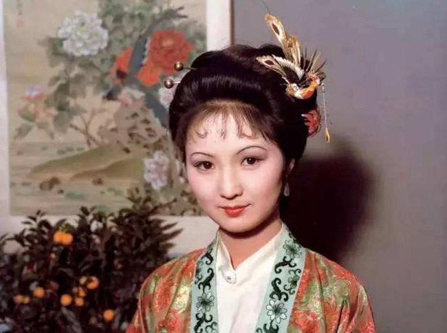 红楼梦里的人全是鬼(探索红楼梦中诡异事件)