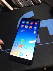 ​丑陋的全面屏，749元红米5plus开箱评测