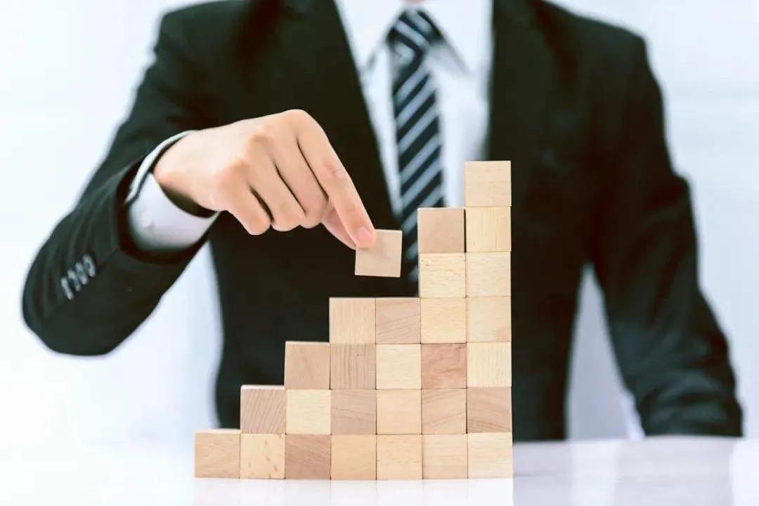 股东和法人代表哪个风险大（股东和法人哪个风险大）