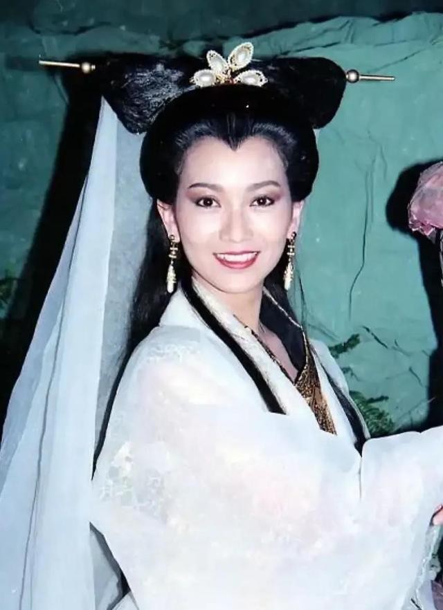 赵雅芝的婚史(女神赵雅芝情史和她背后的4个男人)