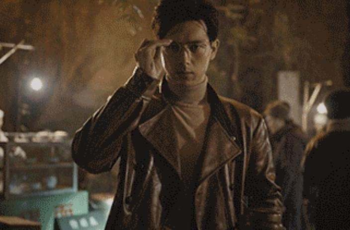 电影古董局中局鱼朝奉是谁（老朝奉的三个可疑对象）