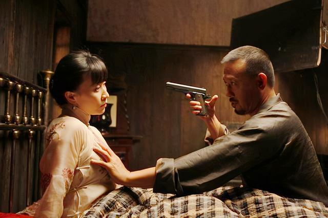 让子弹飞周润发分饰两角（让子弹飞幕后冷知识）(32)