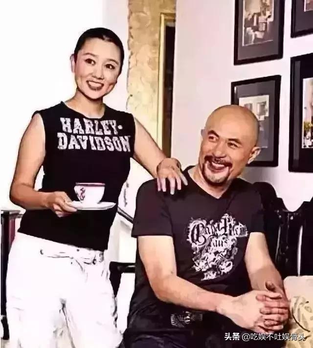 电视剧觉醒年代的那些可爱表情包 演得了反派做得了表情包(55)