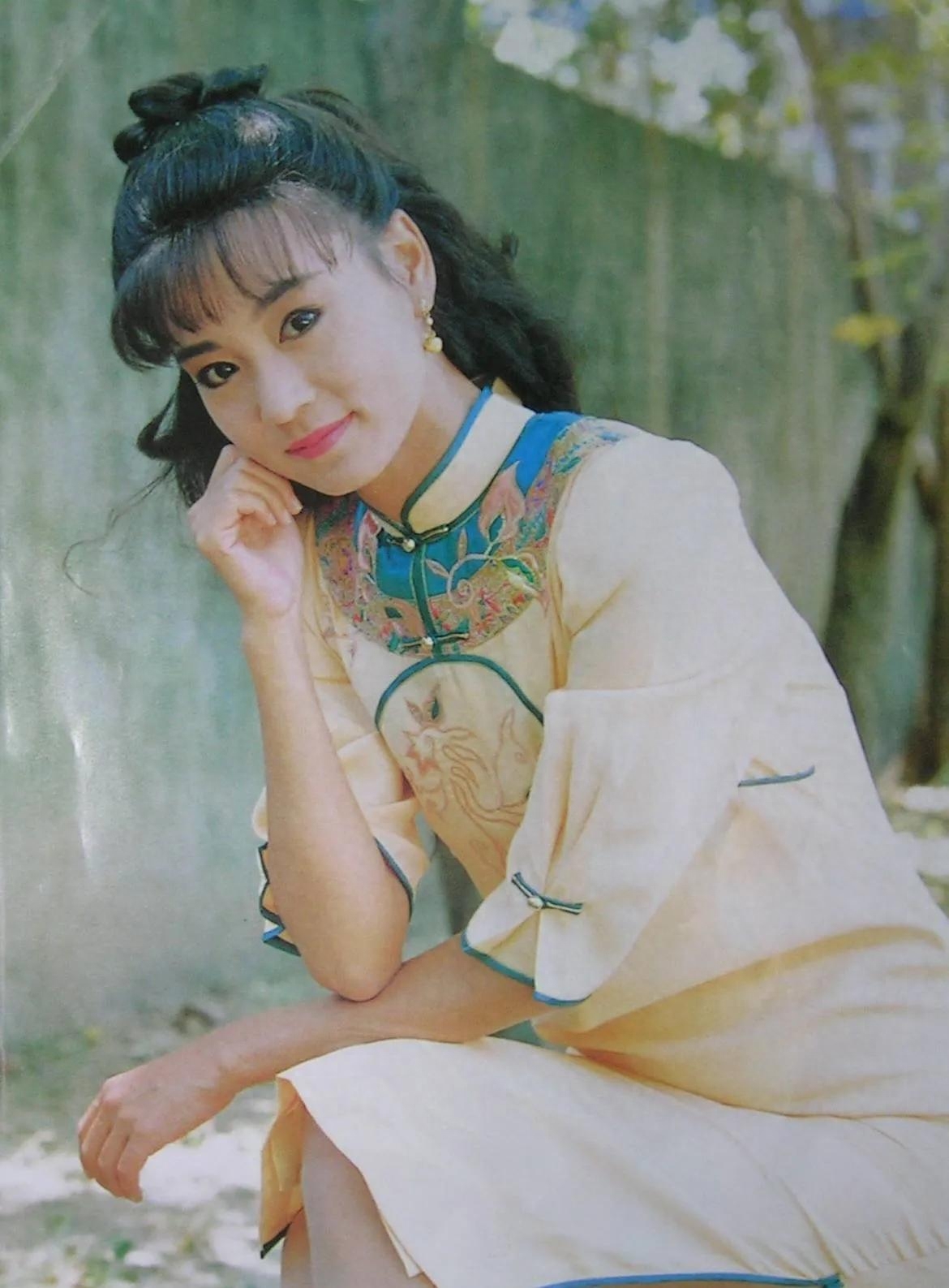 “泪眼皇后”刘雪华个人资料，果然爱哭的人命运总是不济。