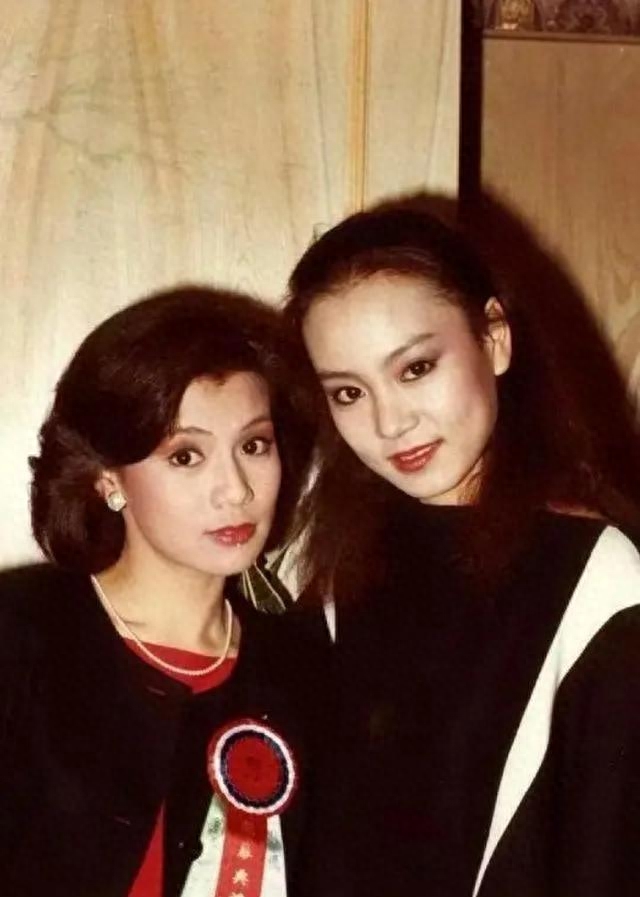 “泪眼皇后”刘雪华个人资料，果然爱哭的人命运总是不济。