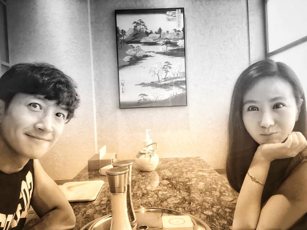 叔系男神：出道十年不温不火，婚后一年爆红，网友：娶妻是门玄学