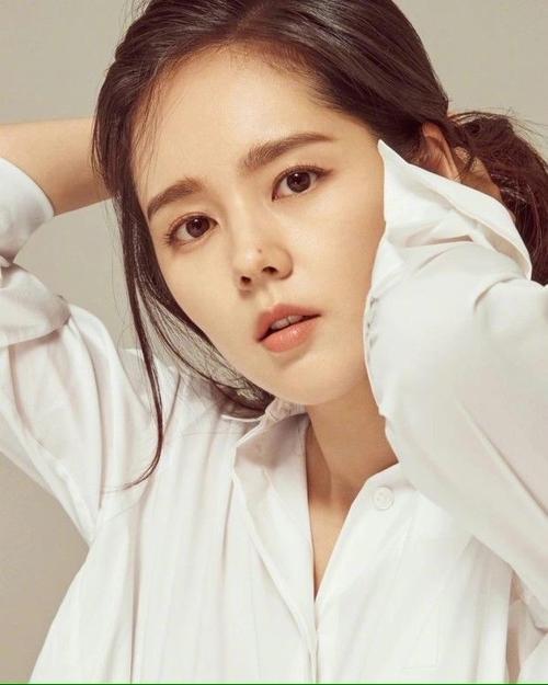 韩佳人离婚，韩佳人老公延政勋,本文共（3322字）