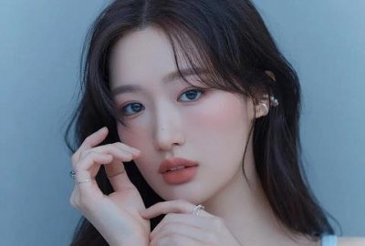 ​主动聊天幽默的开场白，用笑点刺激女生情绪