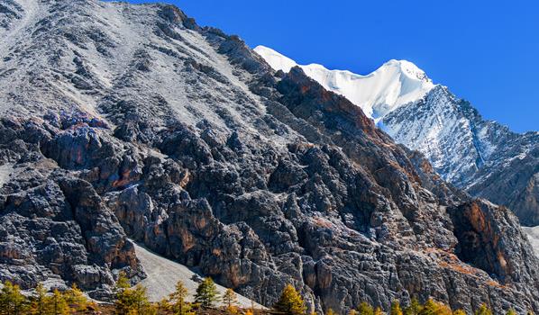 四姑娘山海拔多少米(2025四姑娘山旅游指南)