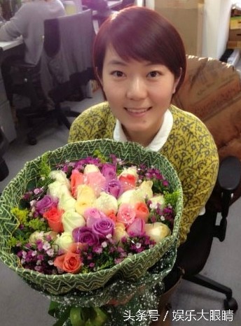 34岁的演员大鹏的35岁漂亮妻子近照