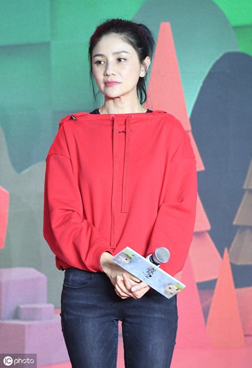 沙溢的老婆胡可,贤良淑德特别有旺夫相,是结婚的适宜对象