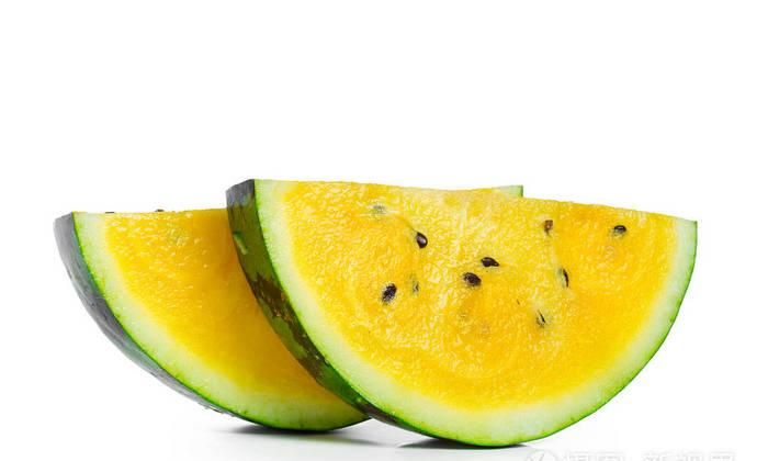 西瓜中间发黄是怎么回事