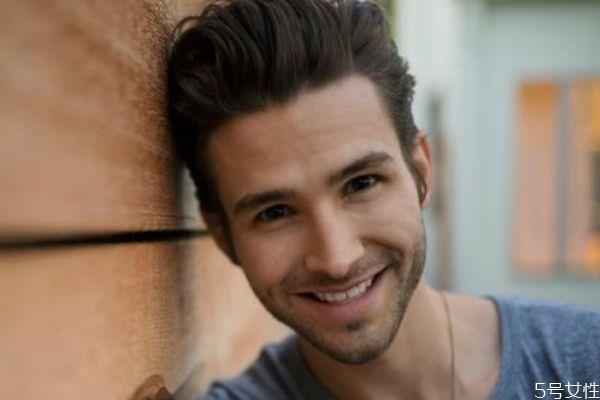 如何成为一个有魅力的男生 男生如何提升自己 如何成为一个有魅力的男生 男生如何提升自己