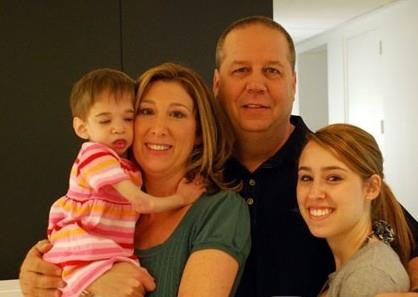 “不老女婴”离世，20年貌如婴儿，身高只有76cm，体重不到10公斤，虽容貌未变终难逃死亡！