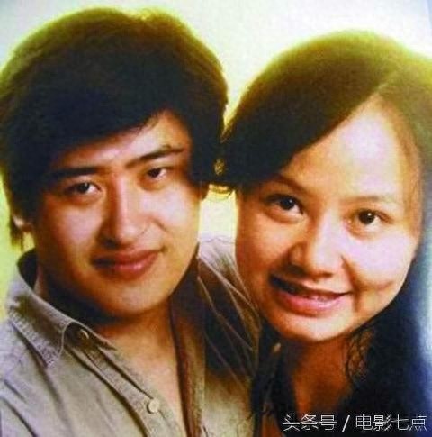 55岁刘欢的妻子卢璐近照，曾是湖南电视台当家花旦