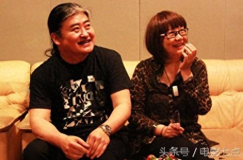 55岁刘欢的妻子卢璐近照，曾是湖南电视台当家花旦