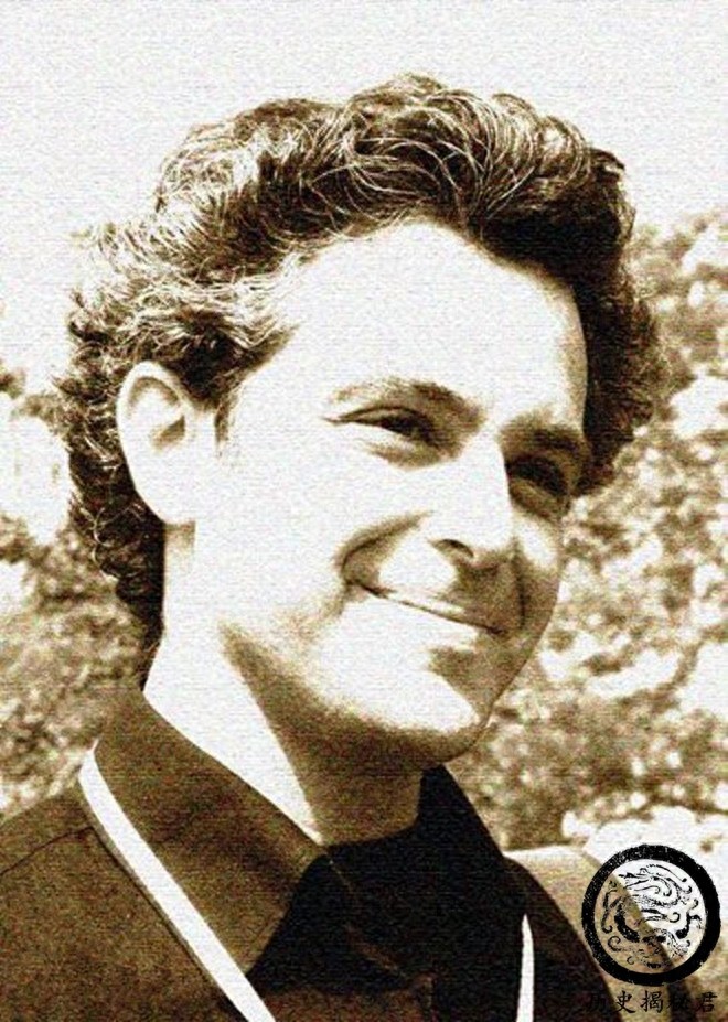 一组三毛珍贵老照片:图五是三毛与丈夫荷西,图八正在街头抽烟