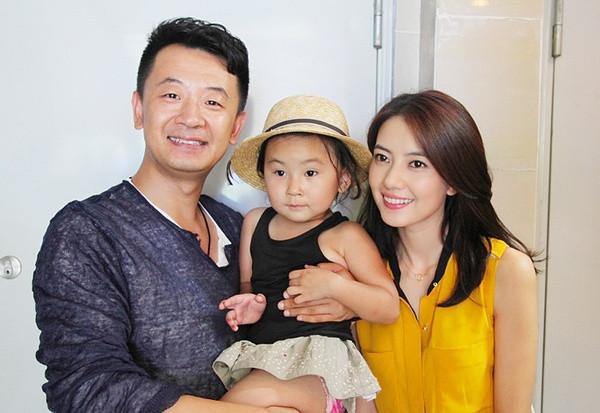 黄海波事件女主角，黄海波现状(演员黄海波事件)