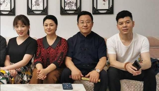 赵本山小姨子于月仙年轻旧照（于月仙姐夫是赵本山）(21)