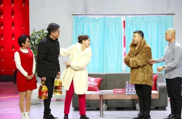 《组团儿上春晚》总决赛上演巅峰对决 选手欢乐上演冠军争夺战