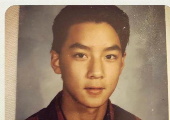 娱乐吴彦祖年轻时最帅图片：看完发现张张都是最帅  3