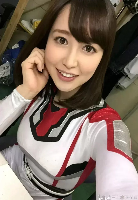 桃臀蛇姬篠田优写真分享，一臀定江山！