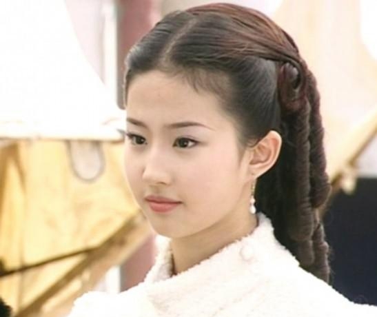 没整容的明星有哪些(没整容的明星名单) 明星 第2张