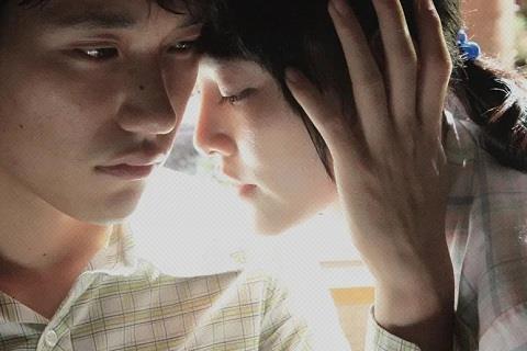 约会几次可以牵手接吻?看看女生是怎么想的1