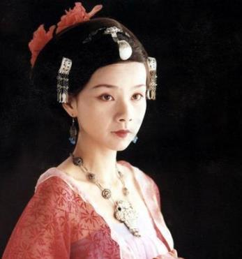 演员何琳老公是谁 何琳跟陈坤是什么关系