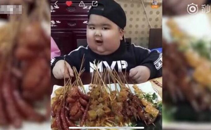 6岁病童小石头直播成网红什么情况