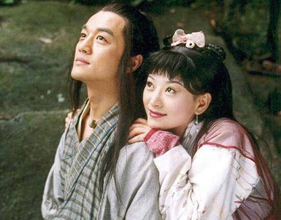 令狐冲喜欢的是岳灵珊还是任盈盈