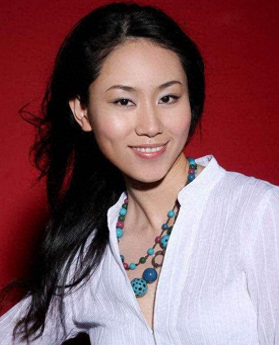 曾创下收视率新高的年代大戏,《家有九凤》中的十个女演员