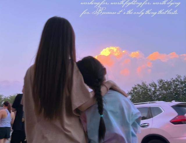 李小璐女儿照片（李小璐晒与女儿最新合照）