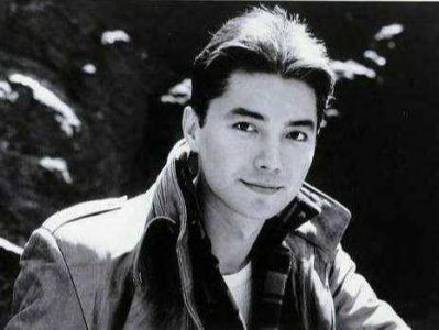 ​亚洲第一美男, 迷倒林青霞王祖贤! 68岁的他却为何单身至今?