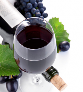 ​自己怎么做葡萄酒好喝（家庭自制葡萄酒的正确方法：色泽红润口感好，配比详细