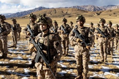 ​新型单兵综合系统亮相高原演训场