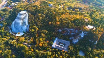 ​观周口店遗址、赏自然风景…京郊这个国际文旅休闲小镇您去过吗？