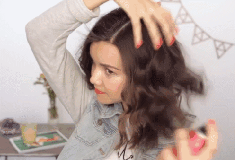 怎么让头发蓬松(分享4个让头发蓬松靓丽的小技巧)