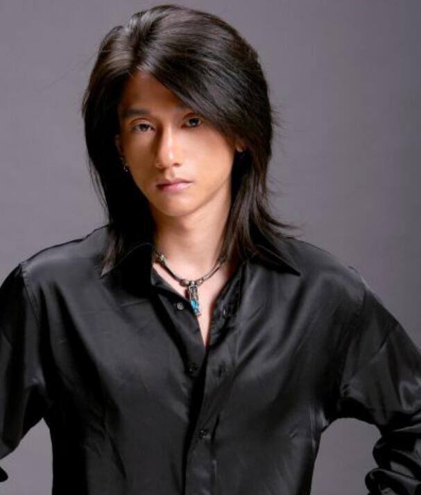 高旗为什么看不上彭坦 高旗年轻时候太帅了