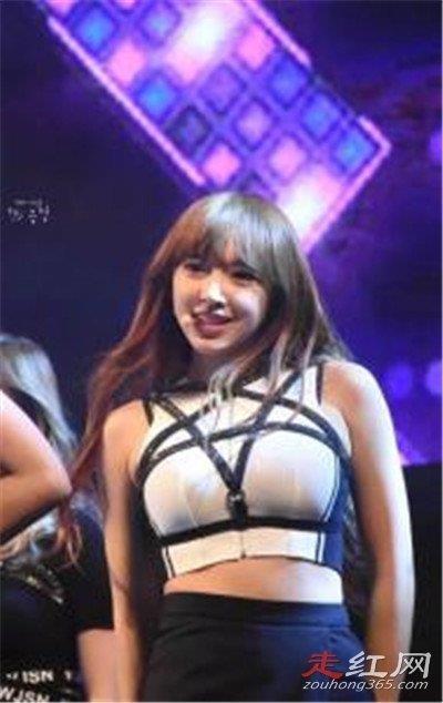 程潇胸多大尺寸 跳舞胸大到什么时候程度