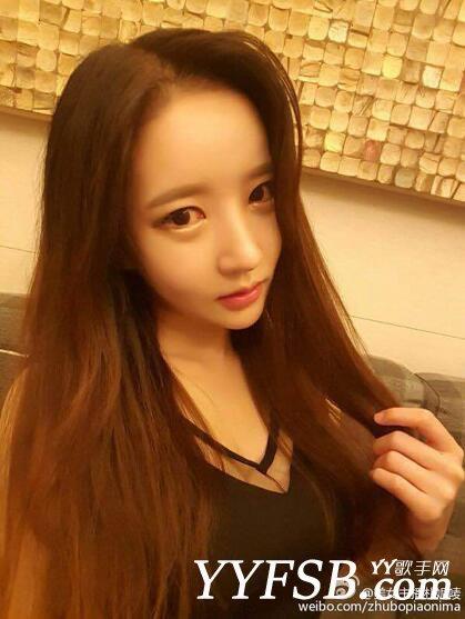 女主播朴妮唛个人资料 直播间