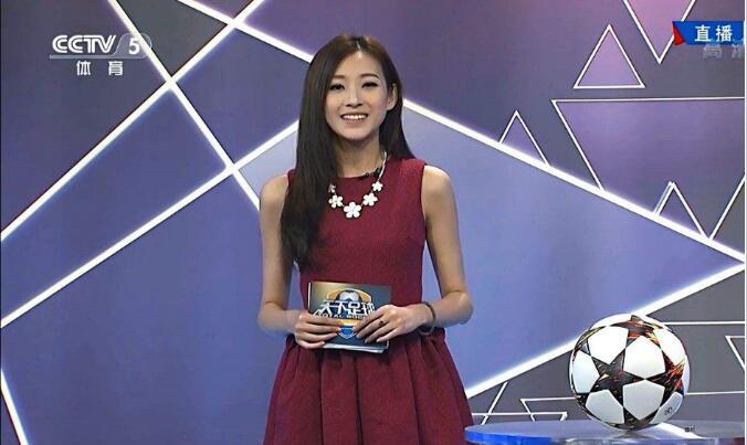 马凡舒走秀时泳裤意外 走t台泳裤掉落视频截图