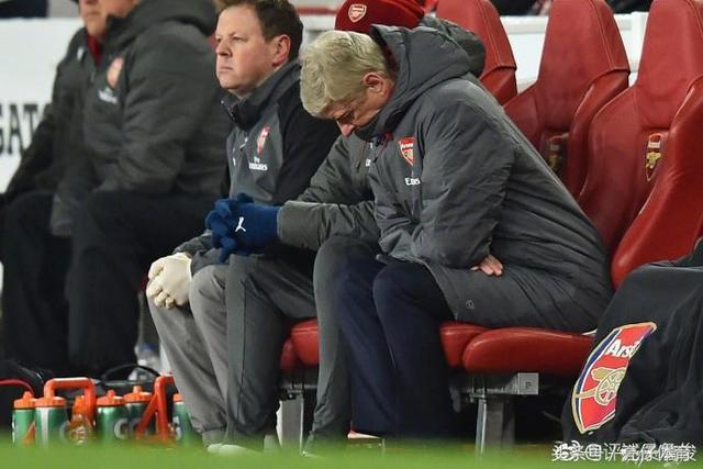 实属罕见!詹俊连发7条微博,狠批阿森纳成了“三无”球队!